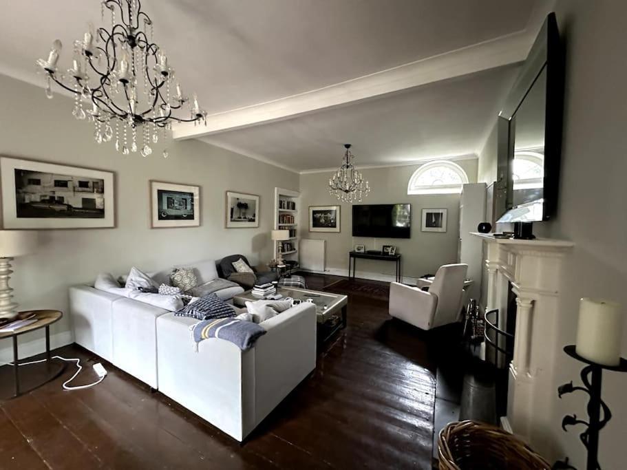 Vila Huntershields Country Manor Flore Exteriér fotografie