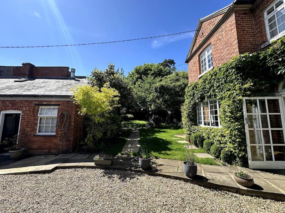 Vila Huntershields Country Manor Flore Exteriér fotografie